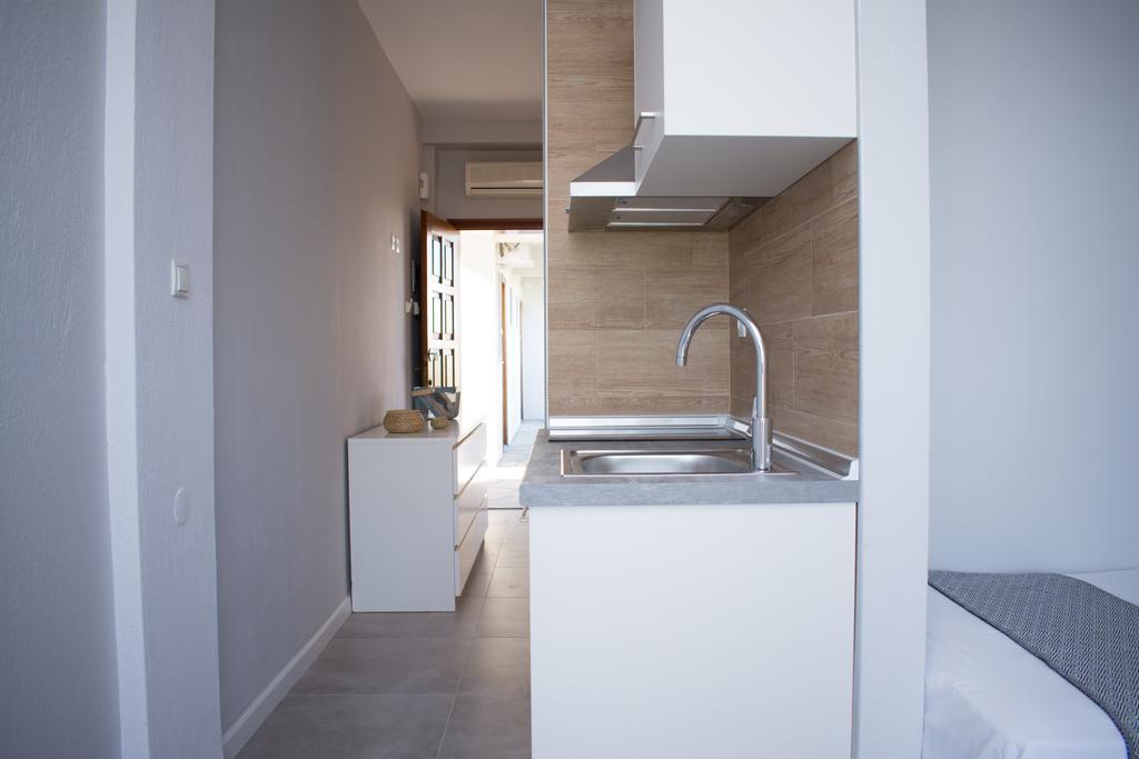 Avgerou Studios And Apartments Psakoudia Exterior photo